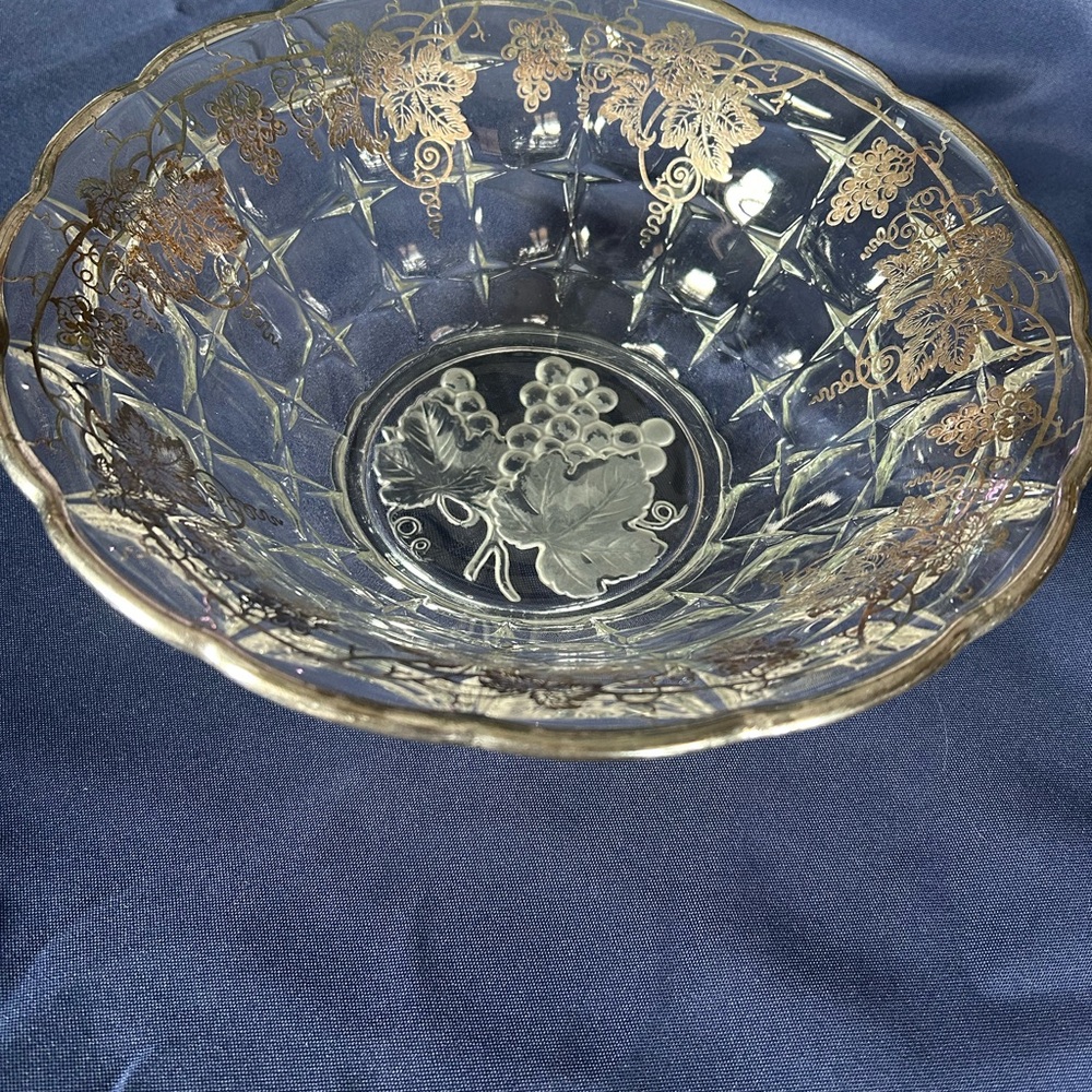 Silver City Glass Co vintage 11” bowl with stainless overlay